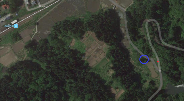 小千谷市岩沢「松苧山」の石碑がある場所の地図